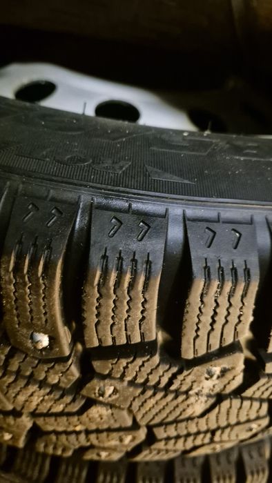 Шины зимние Пиррели и летние нокиан Nokian Hakka Green 3 с дисками р14