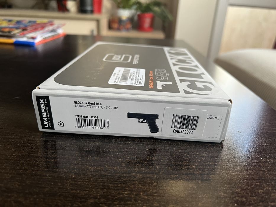 Glock 17 Airsoft с СО2 4,5mm на Umarex