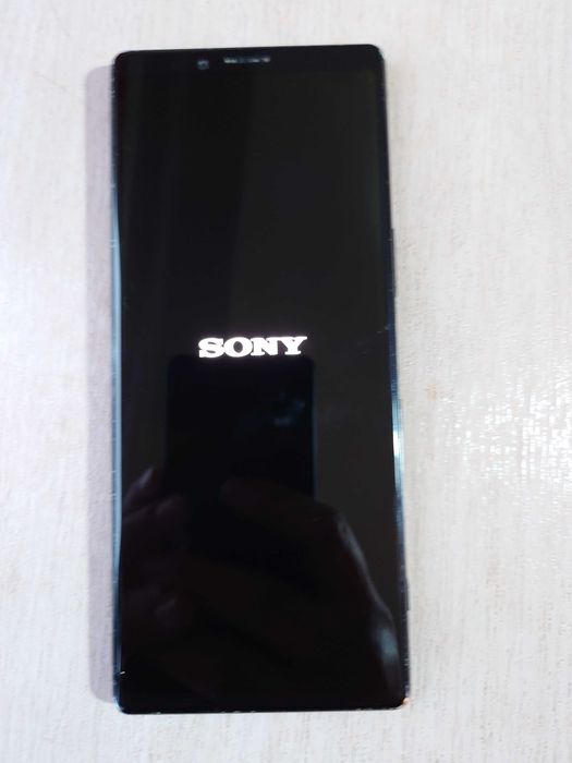 Sony xperia 1, 128GB памет, две сим карти.