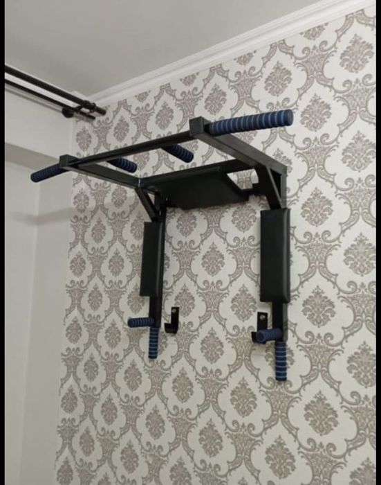 Настенный турник