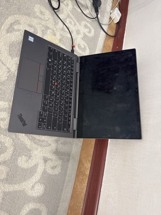 Продам бизнес-ноутбук Lenovo ThinkPad (7-е поколение)