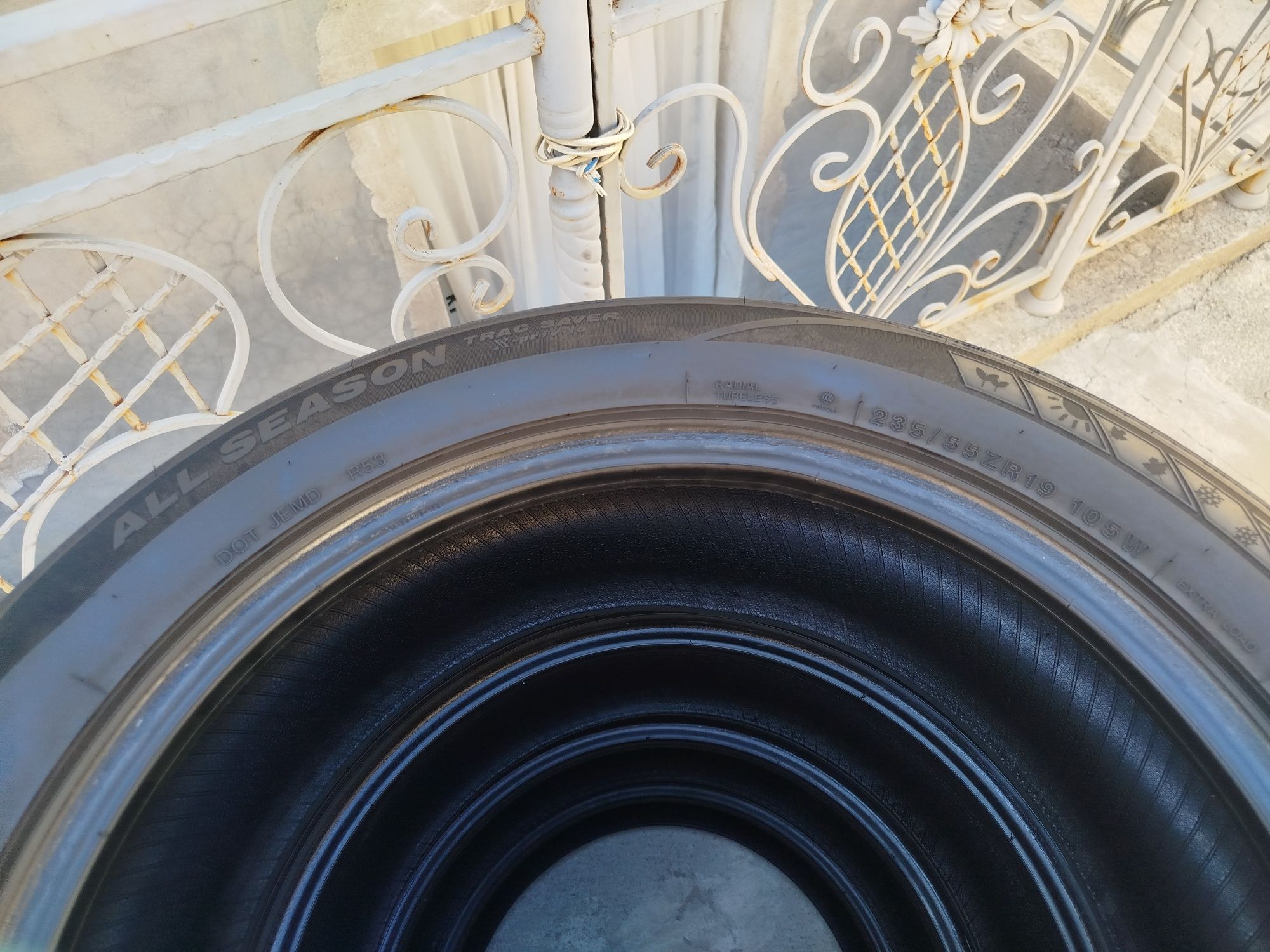235 55 R19 Shina Tracmax