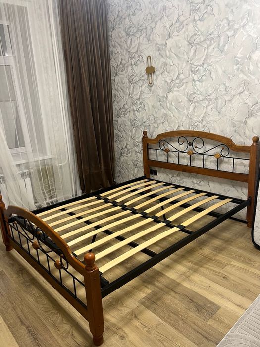 Кровать двух спальная