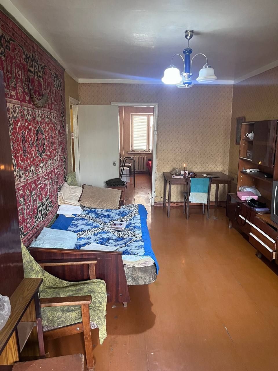 Продаю 4х ком кв Миробадский район,  улица Олтинкуль