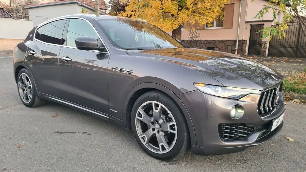 Maserati Levante Maserati Levante Granlusso 3.0D 275 CP 4x4 An 2018 Automat Euro 6