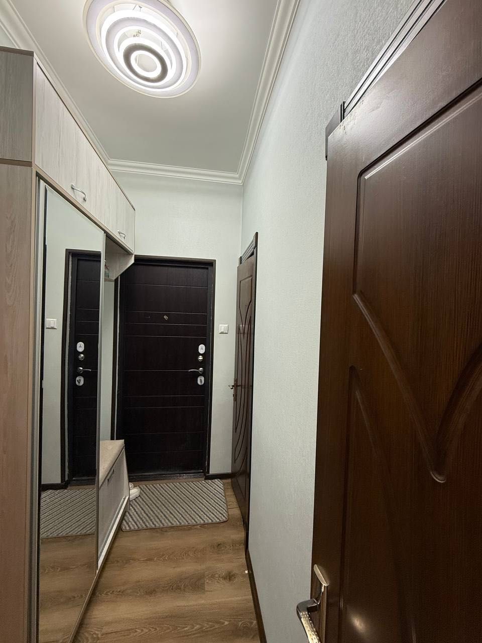 Сдаю 2х комнатную квартиру. Феруза 3, 1й этаж