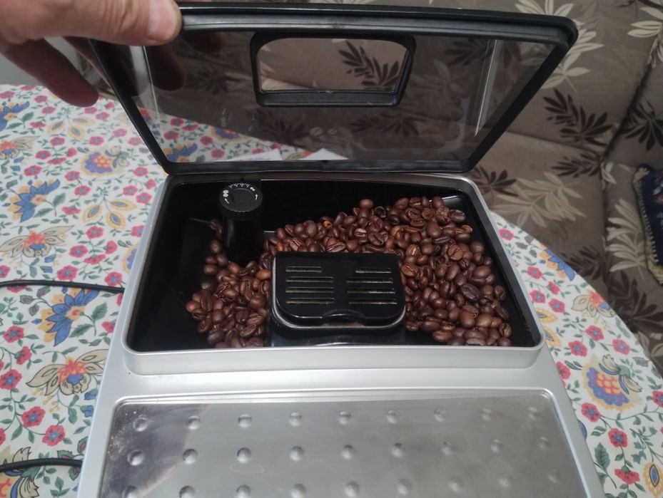 Кафе машина delonghi