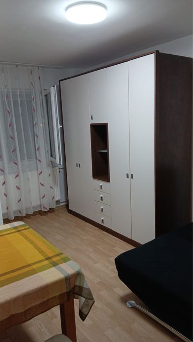 Inchiriez apartament cu o camera