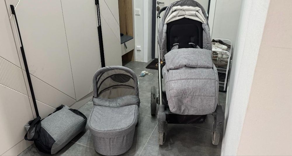 Детская коляска.