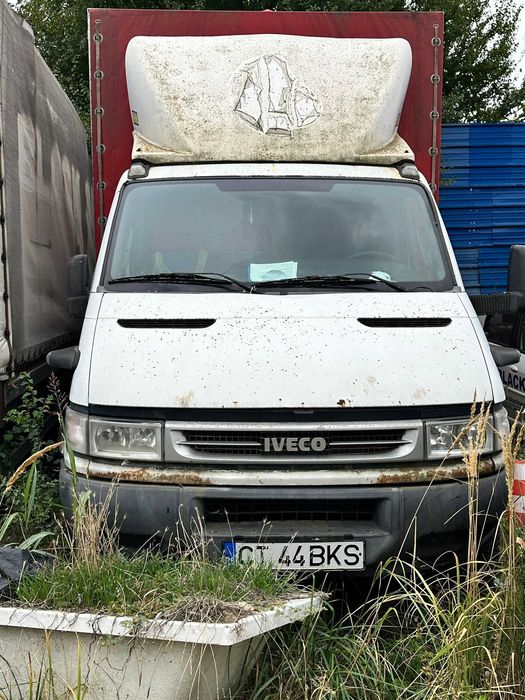 Vand  8 Autoutilitare 6.5T  Iveco Defecte