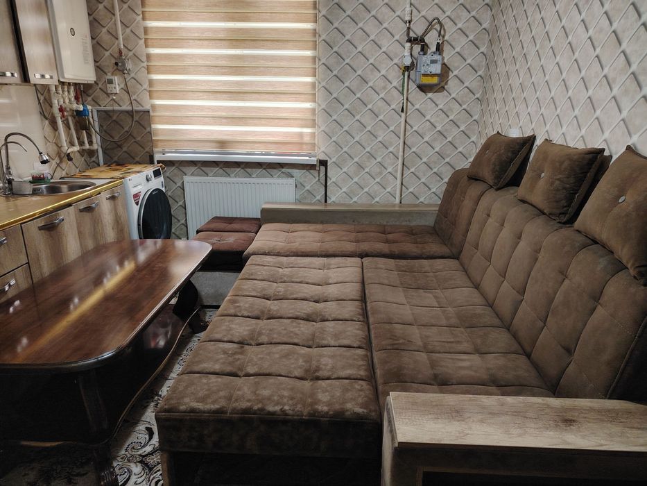 Сергели 8-худуд 2/7/7 срочно сотилади