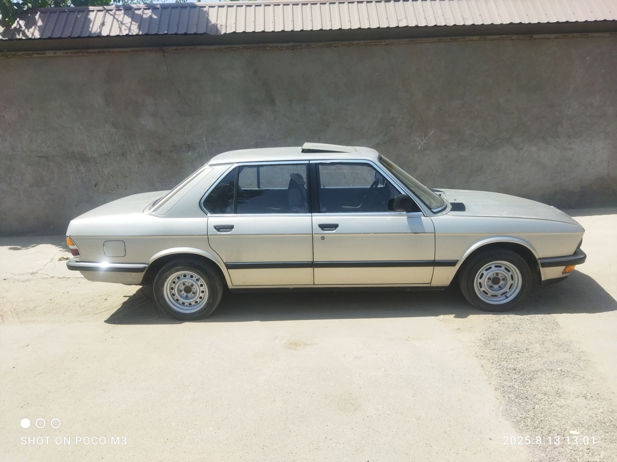 Продаю БМВ.е28,518.