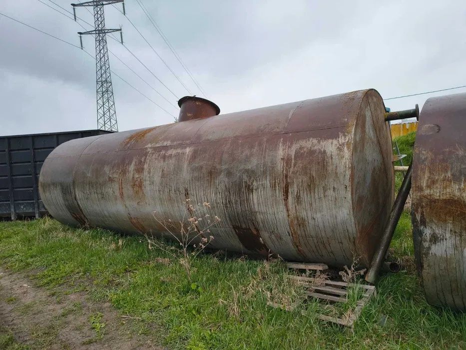 Vând Bazine Metal