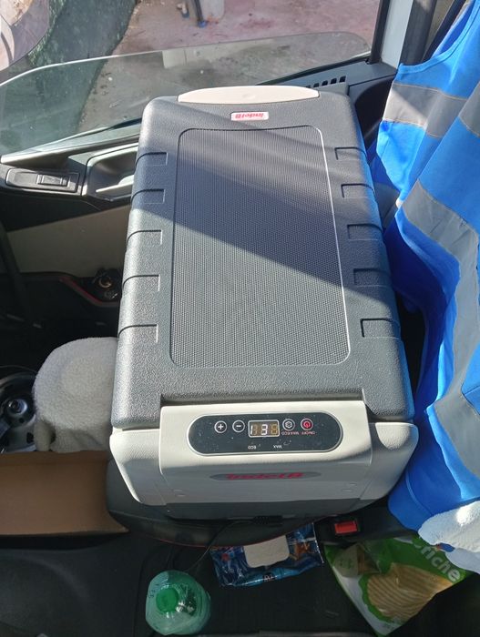 De vânzare frigider auto