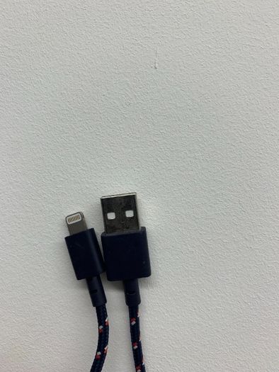 Apple USB кабел NativeUnion ключодържател