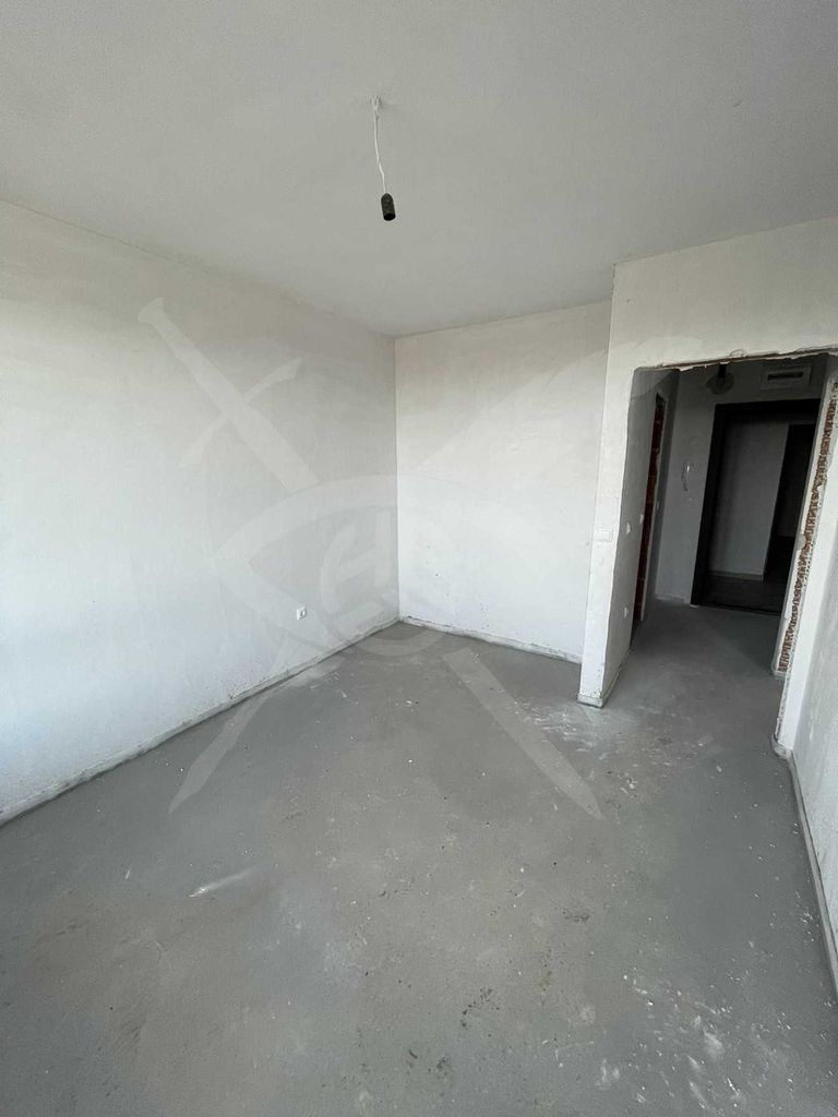 Продава се Двустаен апартамент в Варна, Виница - 78 кв.м за 924 €/кв.м - Снимка #2