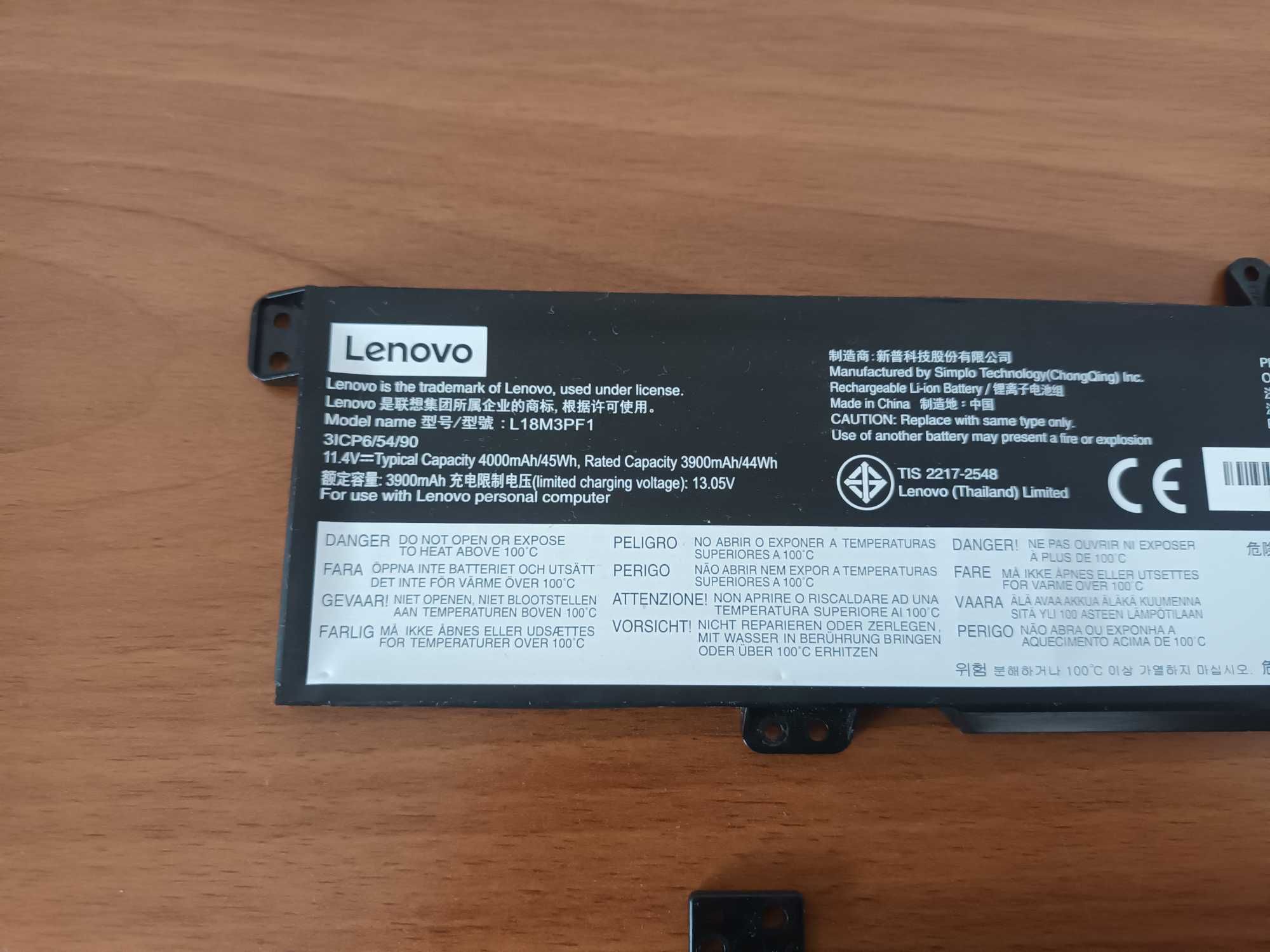 Acumulatorii originali Lenovo L18m3pf1 L16m2pb1