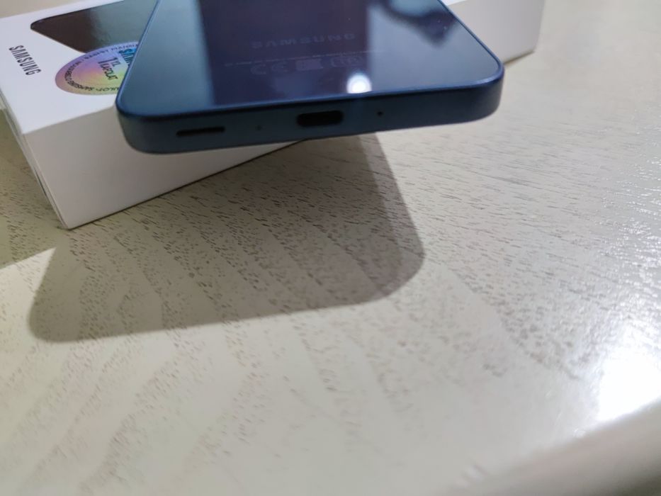 Samsung A 35 8/128 gb yengide holatda