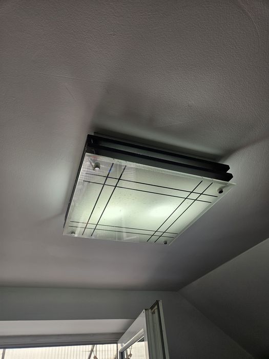 Aplice plafoniera tavan