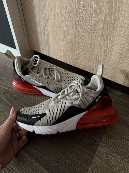 маратонки Nike air max 270