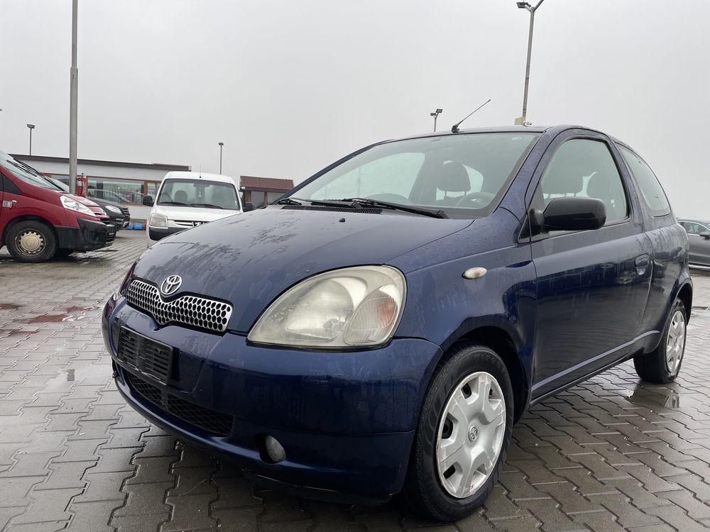 Toyota Yaris 1.0/2002г/На части