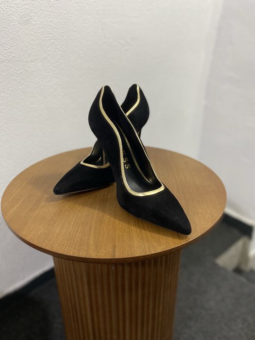 Pantofi  cu toc eleganti