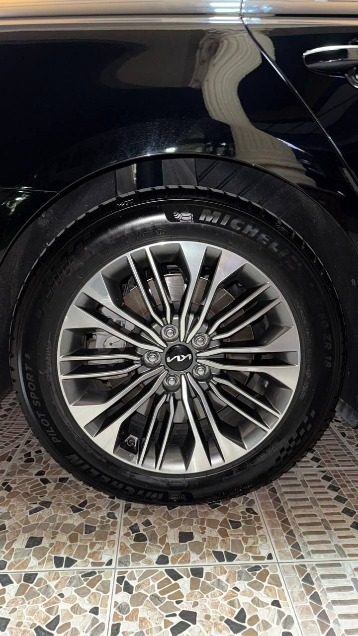 KIA K9 Yili 2023