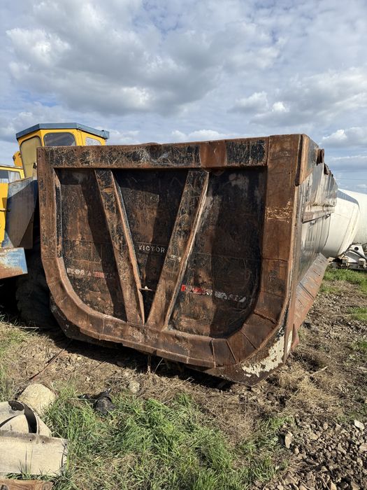 Bena 8x4 iveco astra man 22 mc