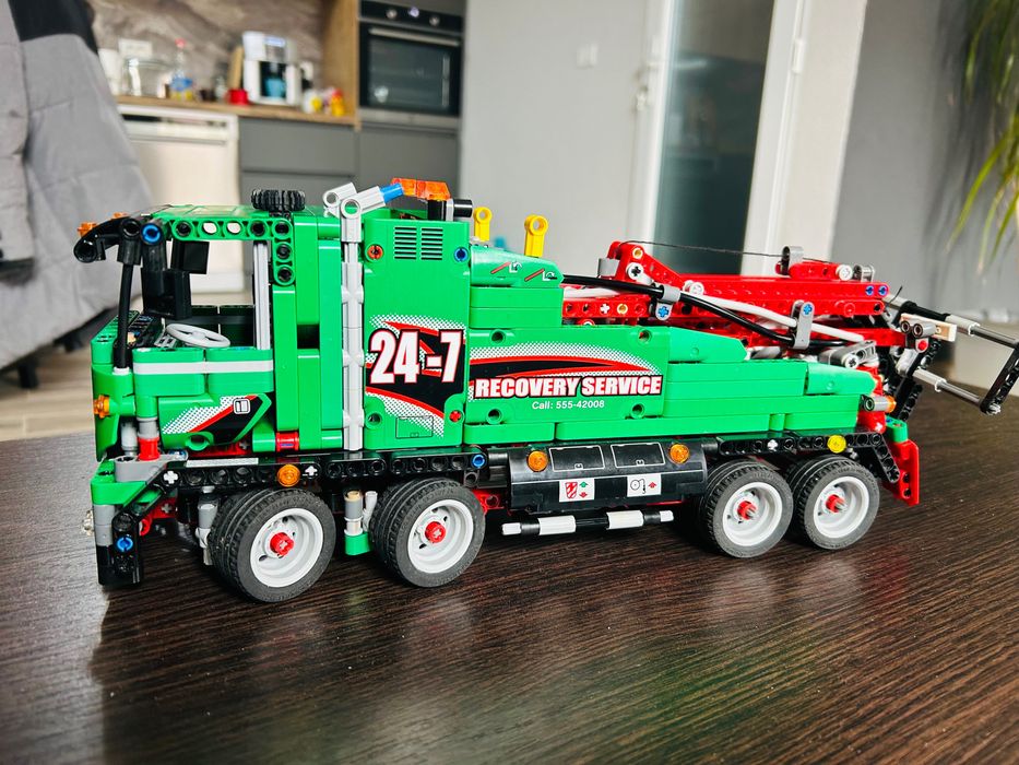 Lego Technic - 42008 Service Truck