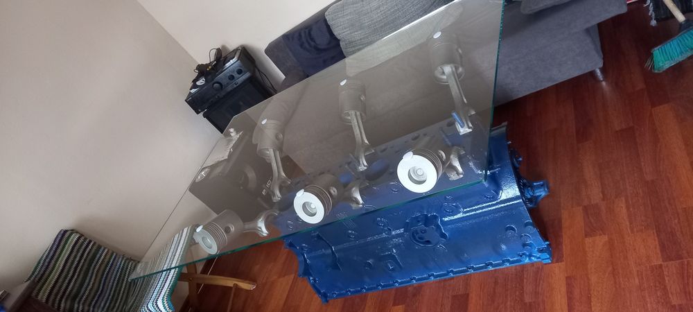 Vand masa sticla bloc motor