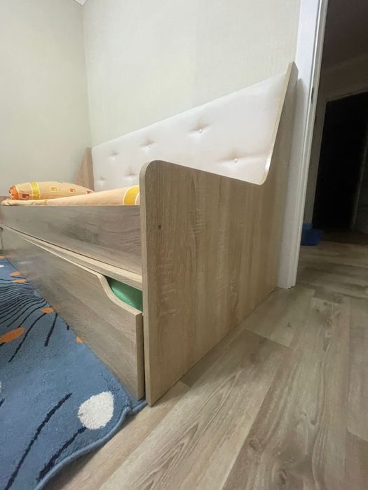 Продам Кровать подросткая б/у