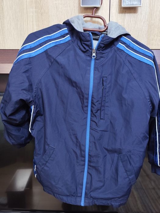 Geacă primăvară pentru copil de 8 ani