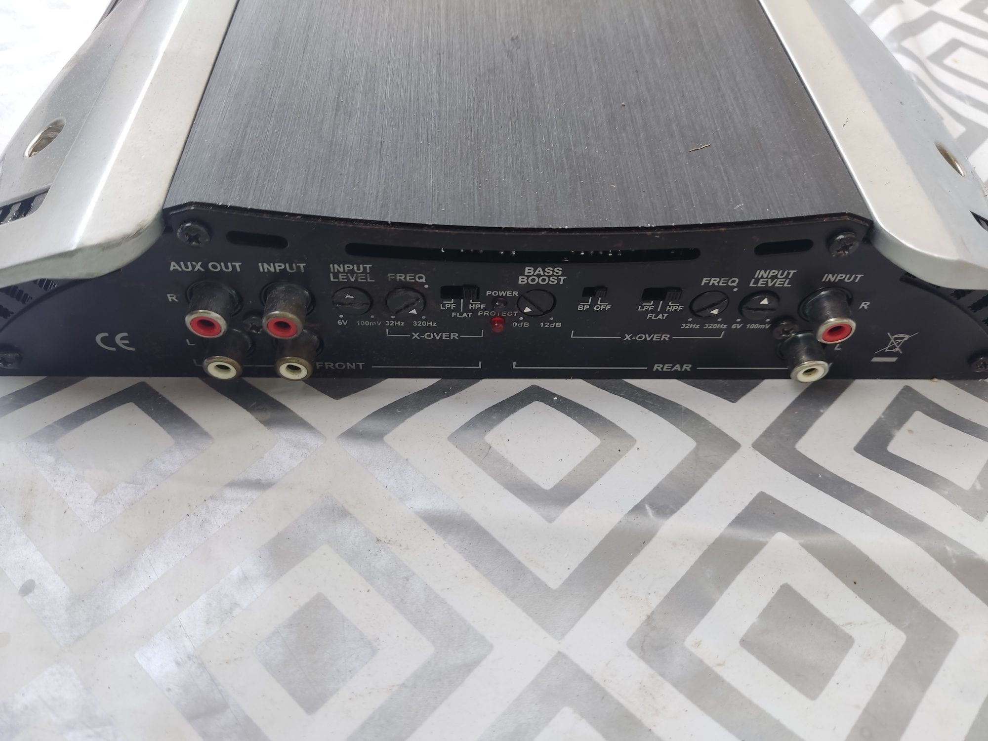Усилвател jbl gto 1004