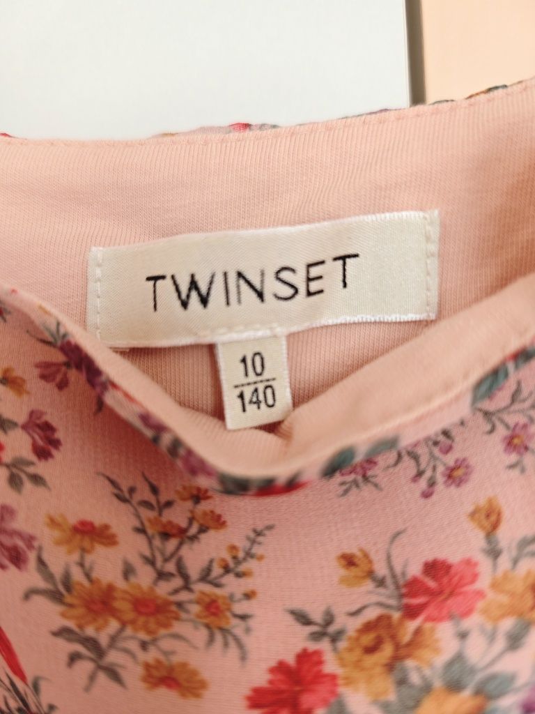 Прекрасна рокля Twinset, 140см.