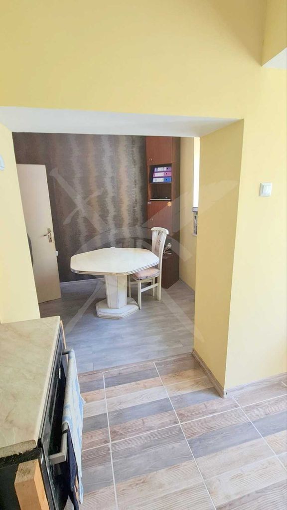 Продава се Къща в Асеновград - 214 кв.м за 697 €/кв.м - Снимка #1