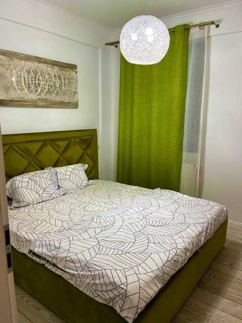 Inchiriez apartament 2 camere gradina si terasa