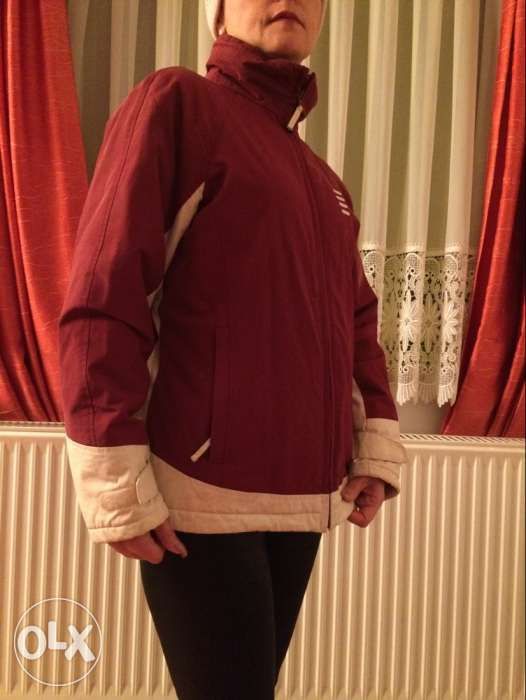 Geaca dama S-M ORIGINALA Fila hiking trekking burgundi