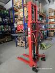 Transpalet manual cu ridicare 1,5 tone, 2.5 metri Liftex 1525M
