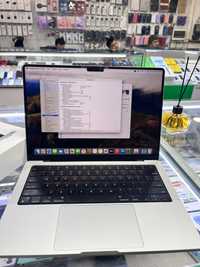 Macbook pro 14  m1