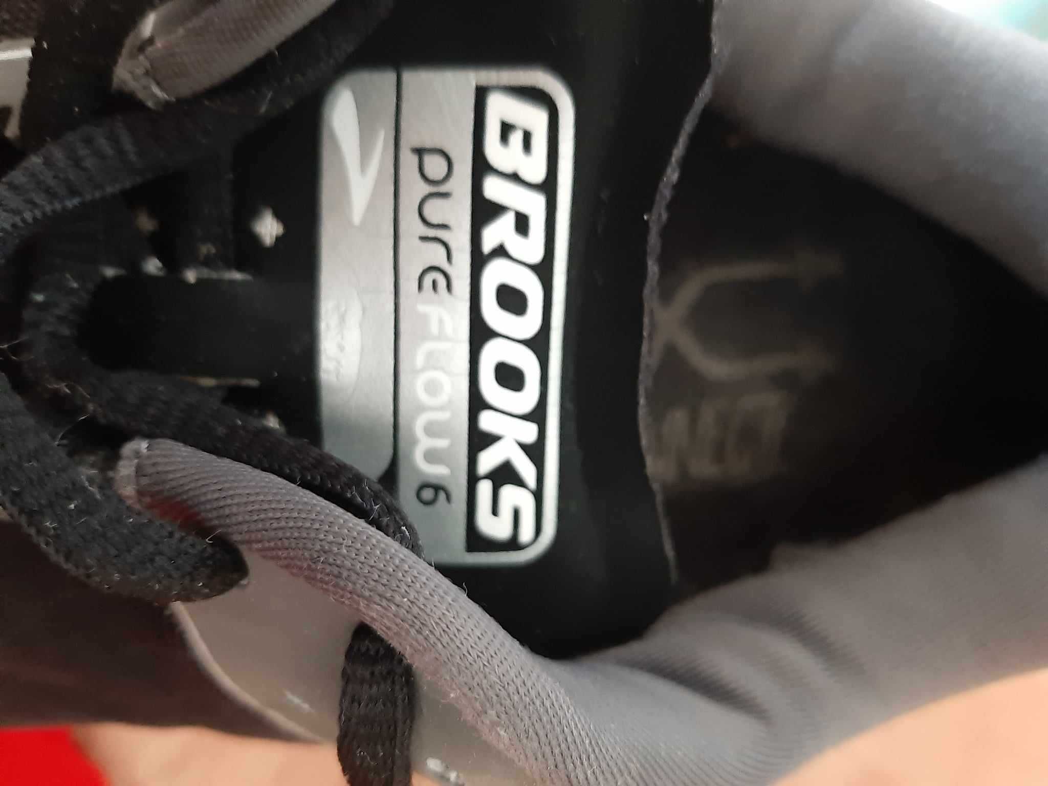 Mаратонки BROOKS Pure Flow 6 номер 37.5