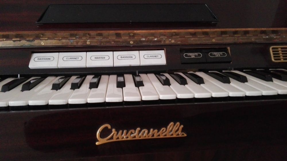 Pianina ,Crucianelli