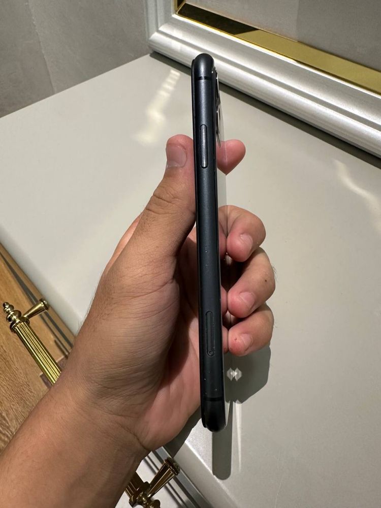 iPhone 11 bez feys sotladi