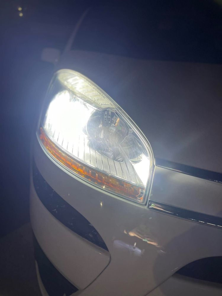 Citroen C4 Picasso 1.6 газ/бензин