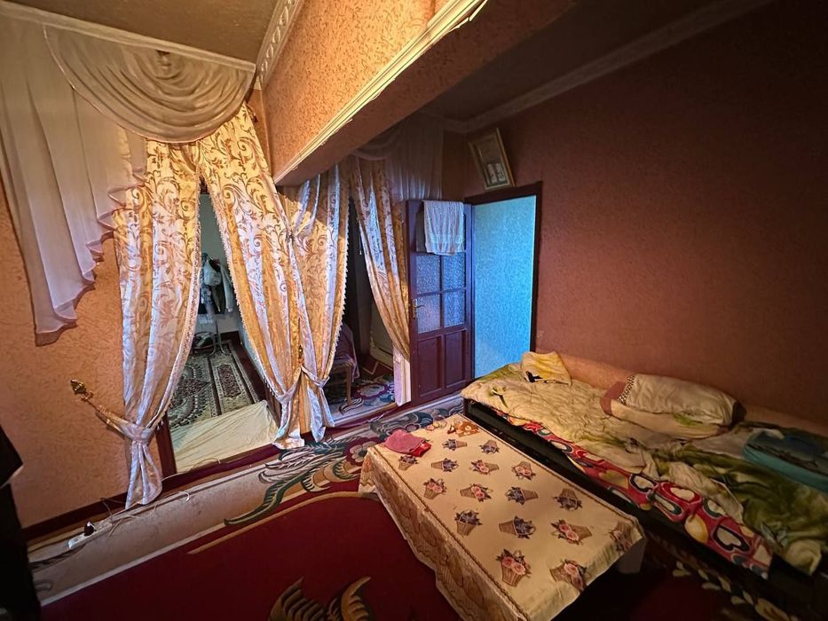 Продается квартира 
Срочно продаётся квартира 
4 комнатная/9 этаж
9 эт