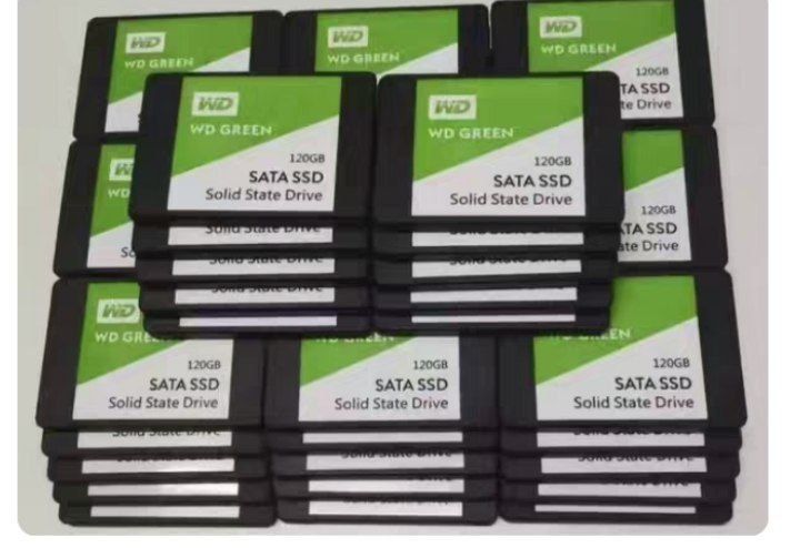 New WD SSD Hard 120, 240 GB kolichestvada sotiladi.