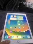 Ipad 5-поколения wifi  32gb IpadOs 16.7.8