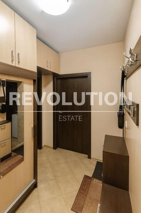 Дава се под наем Двустаен апартамент в Варна, ХЕИ - 55 кв.м за 450 € - Снимка #3