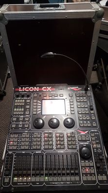 Licon CX, comanda DMX controller