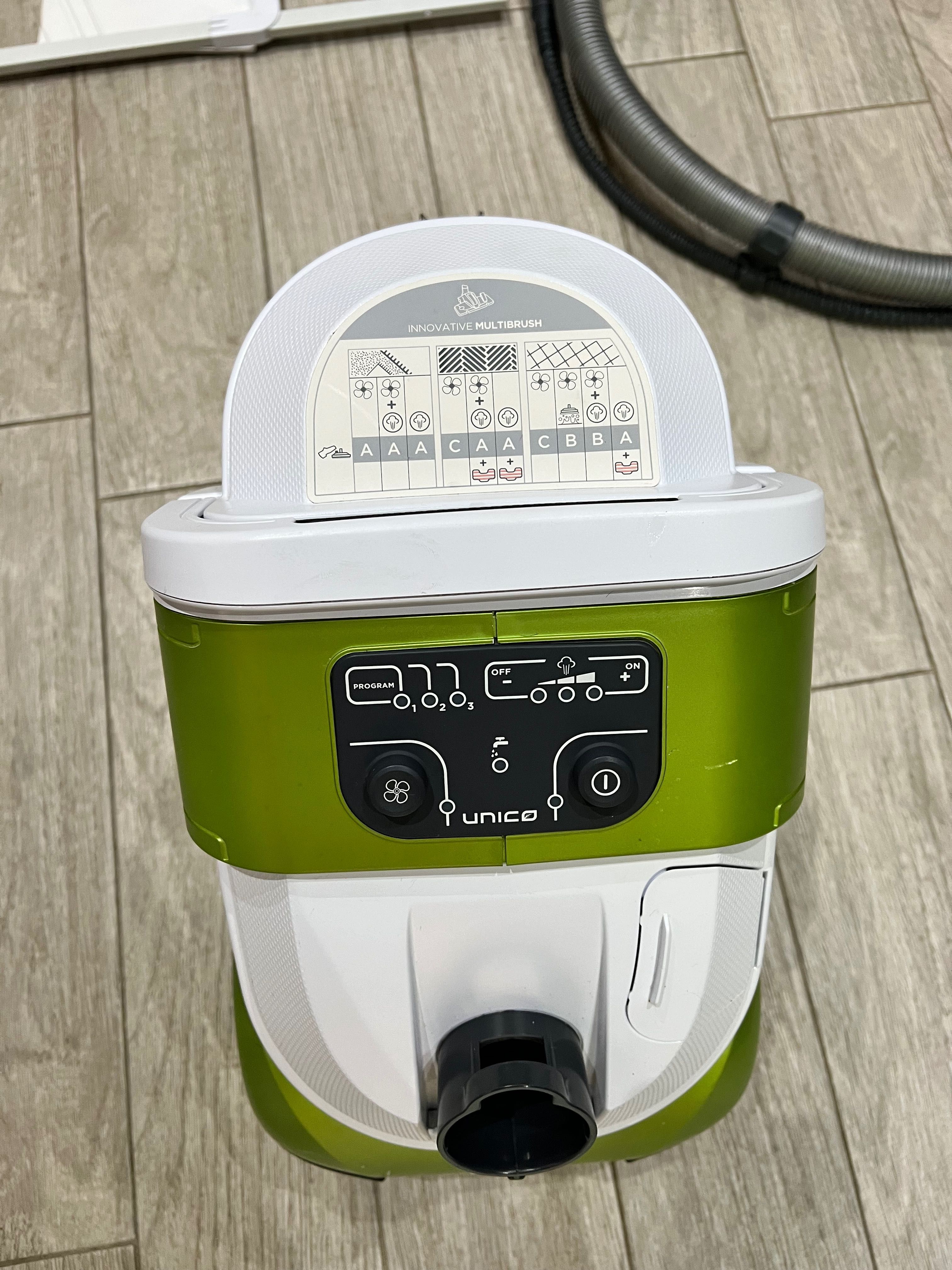 Aspirator profesional Polti Unico