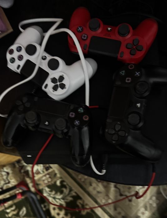 Продам ПС4 Slim 1tb